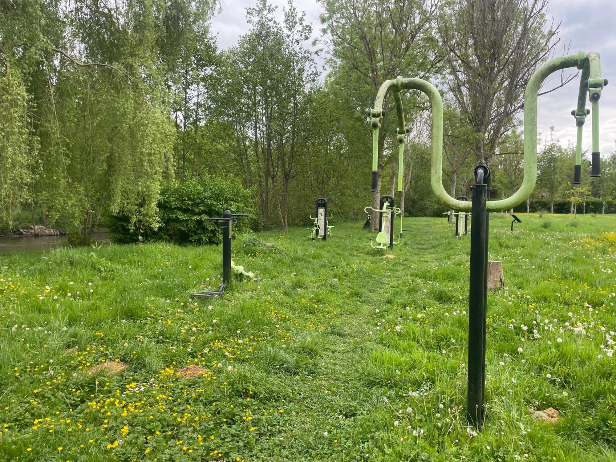Domaine Spa Perret-Chateau Artdeco Mastersuite En B&B Et-Ou Gite De Charme-Giverny A 3Mn-Jardins Monet-Le Vexin-Piscine Ete-Parc 3Ha-Aire De Jeux Enfants-Pingpong-Options Breakfast-Diner-Billard-Sauna-Fitness-Hammam-Promo 2Nuits En Sus Jacuzzi 1H Off Sainte-Genevieve-les-Gasny Экстерьер фото