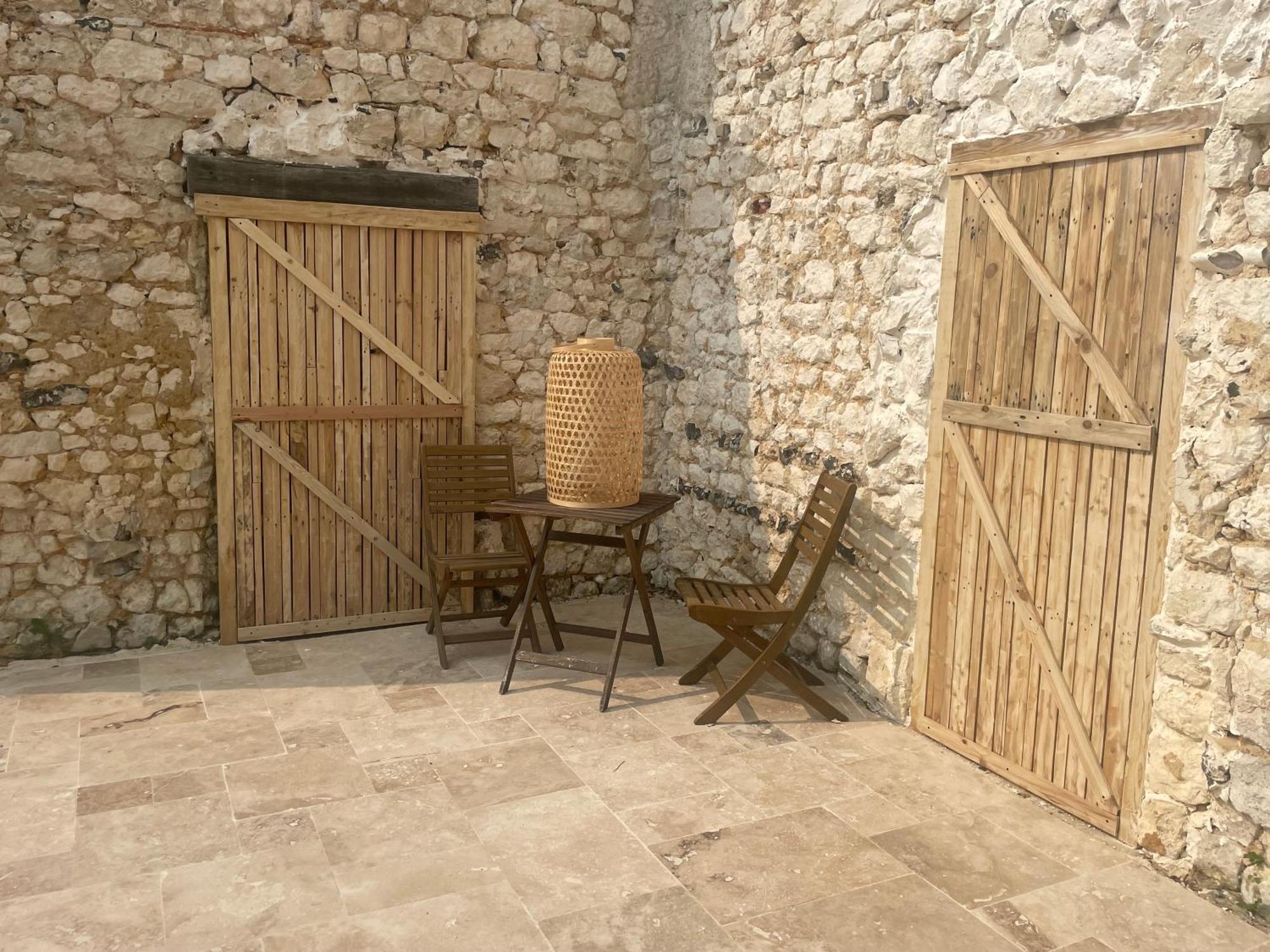 Domaine Spa Perret-Chateau Artdeco Mastersuite En B&B Et-Ou Gite De Charme-Giverny A 3Mn-Jardins Monet-Le Vexin-Piscine Ete-Parc 3Ha-Aire De Jeux Enfants-Pingpong-Options Breakfast-Diner-Billard-Sauna-Fitness-Hammam-Promo 2Nuits En Sus Jacuzzi 1H Off Sainte-Genevieve-les-Gasny Номер фото